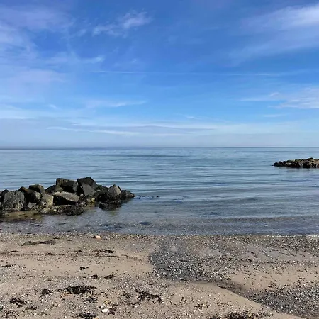 Lovely Retreat Close To The Water, Skovs-Hojrup