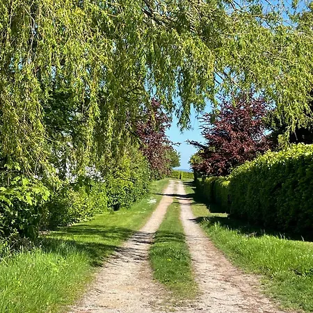 Lovely Retreat Close To The Water, Ferienhaus Skovs-Hojrup